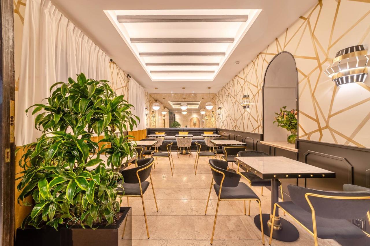 Hotel Claude Марбеля Екстериор снимка