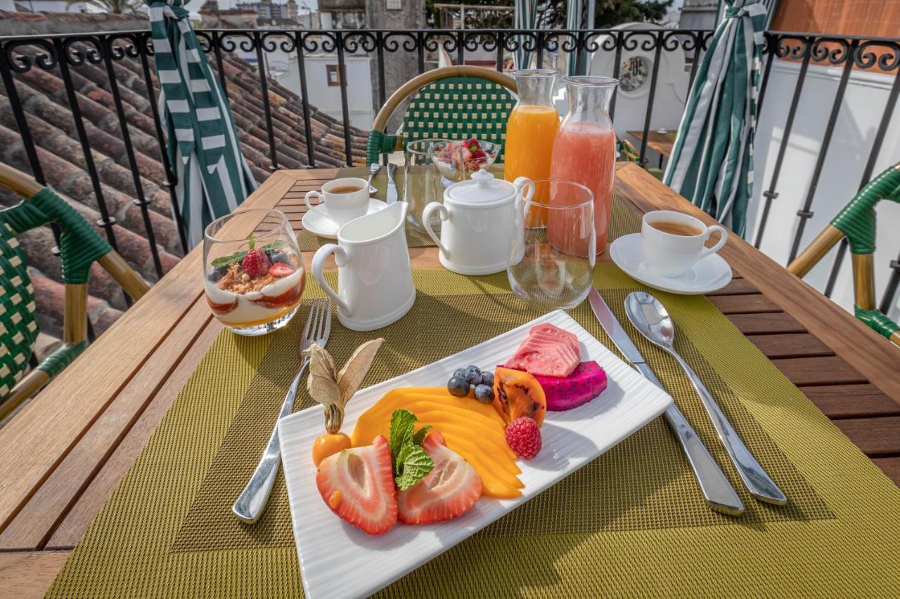 Hotel Claude Марбеля Екстериор снимка